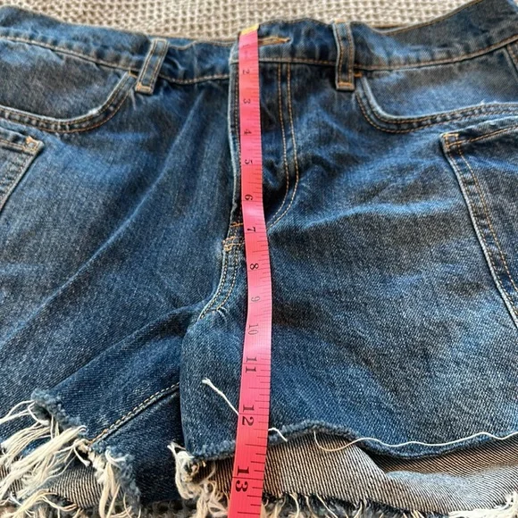 Frame Cut Off Pocket Denim Shorts - 8 - Picture 8 of 8